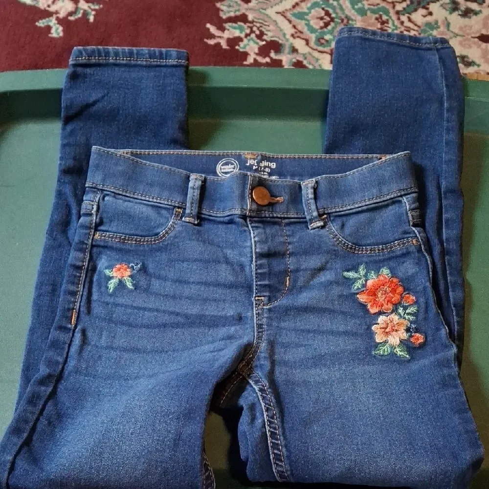 Wonder Nation Blue Jeans with Floral Accents (Chi006)